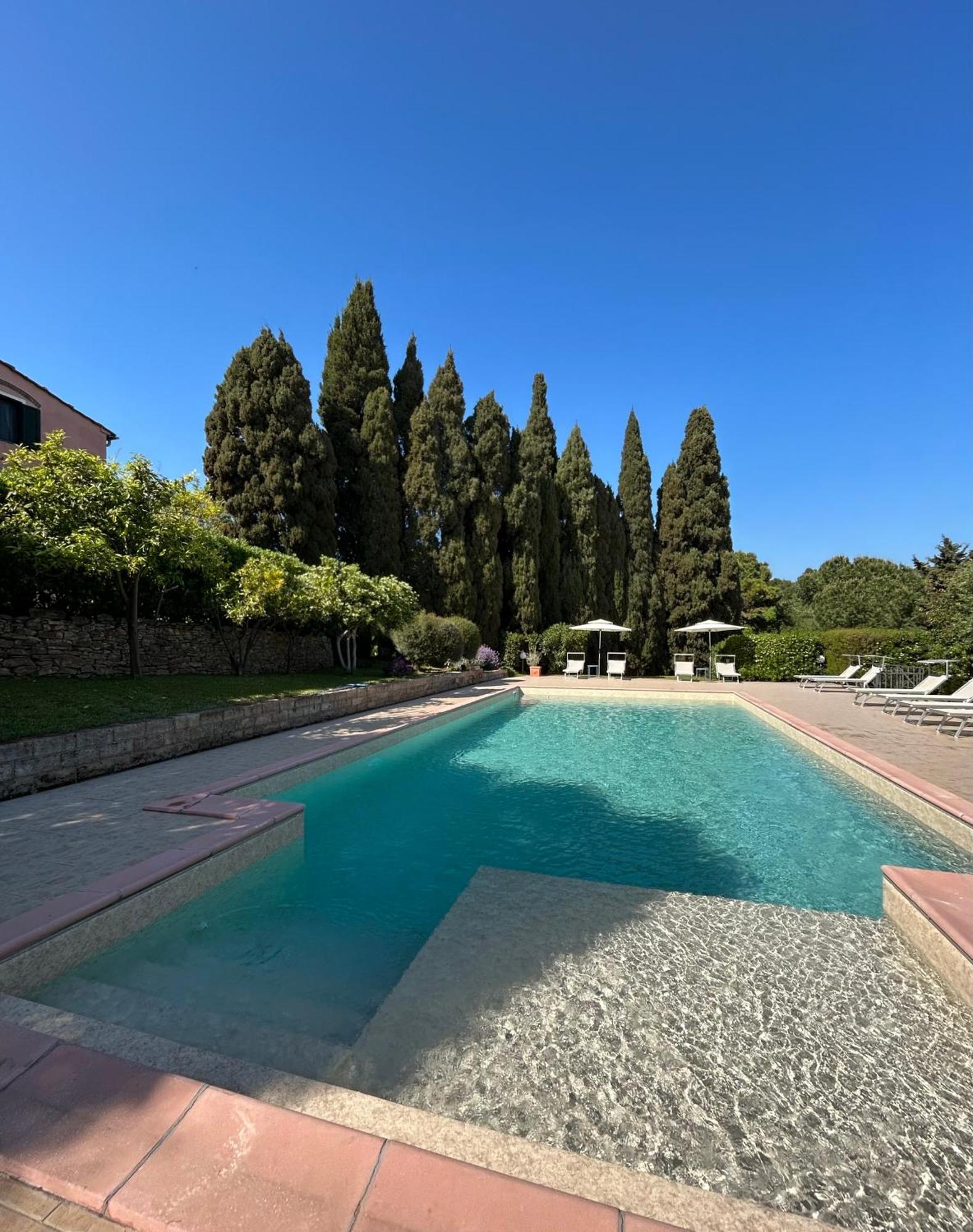 B&B Villa Il Poggetto Venturina Terme Exterior photo